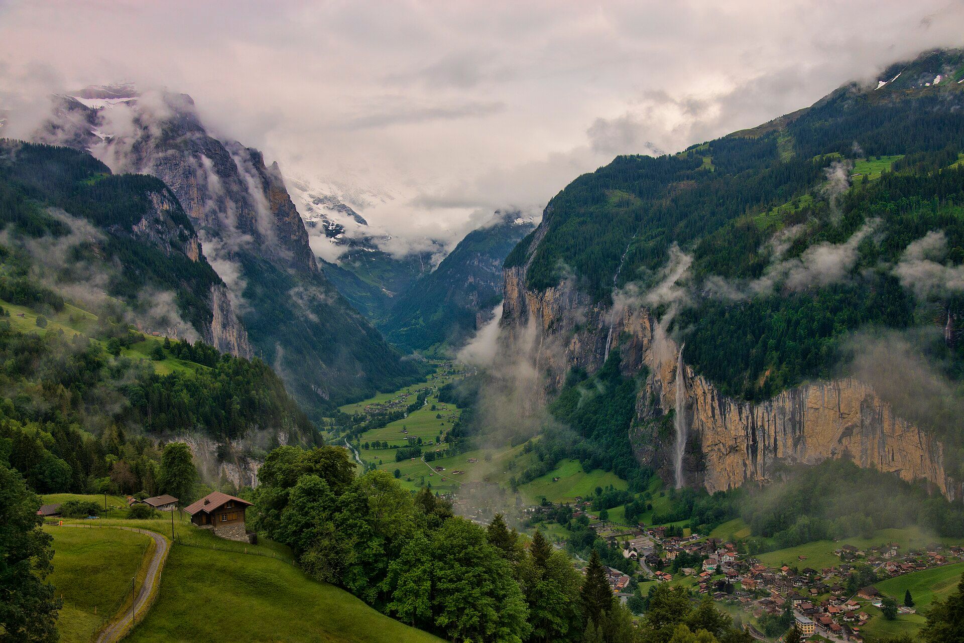 Lauterbrunnen Valley, Bernese Oberland, Switzerland