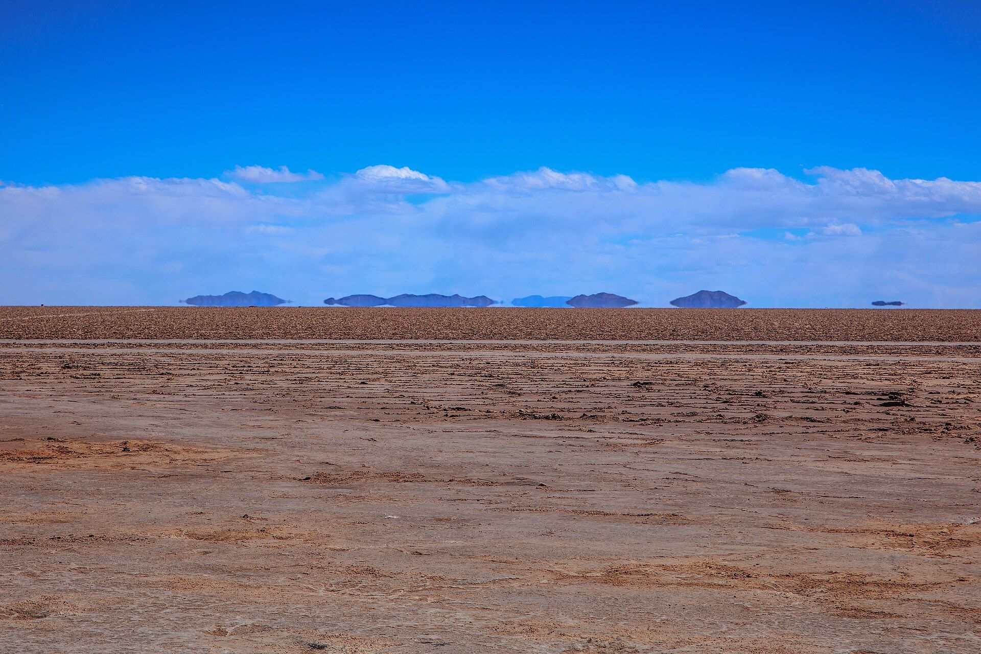 Salar de Uyuni, Altiplano, southwestern Bolivia